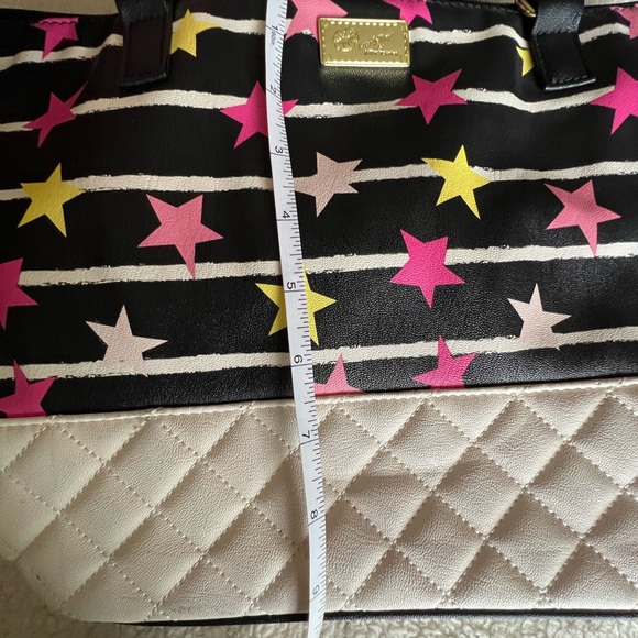 Betsey Johnson purse like new - Picture 9 of 9